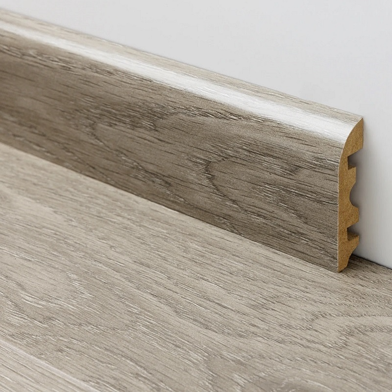 Плинтус YLM-2878