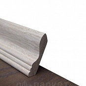 Плинтус Дуб галтель