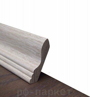 Плинтус Дуб галтель