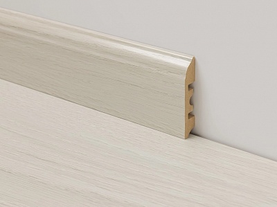 Плинтус YLM-155