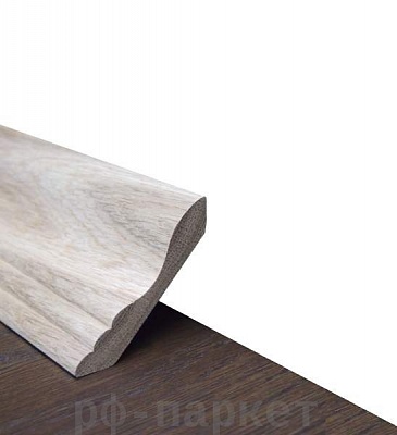 Плинтус Дуб галтель