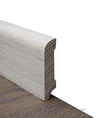 Плинтус Дуб прямой