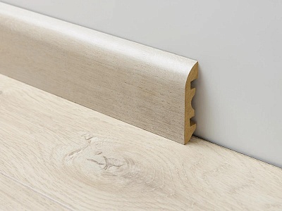 Плинтус PRE-63